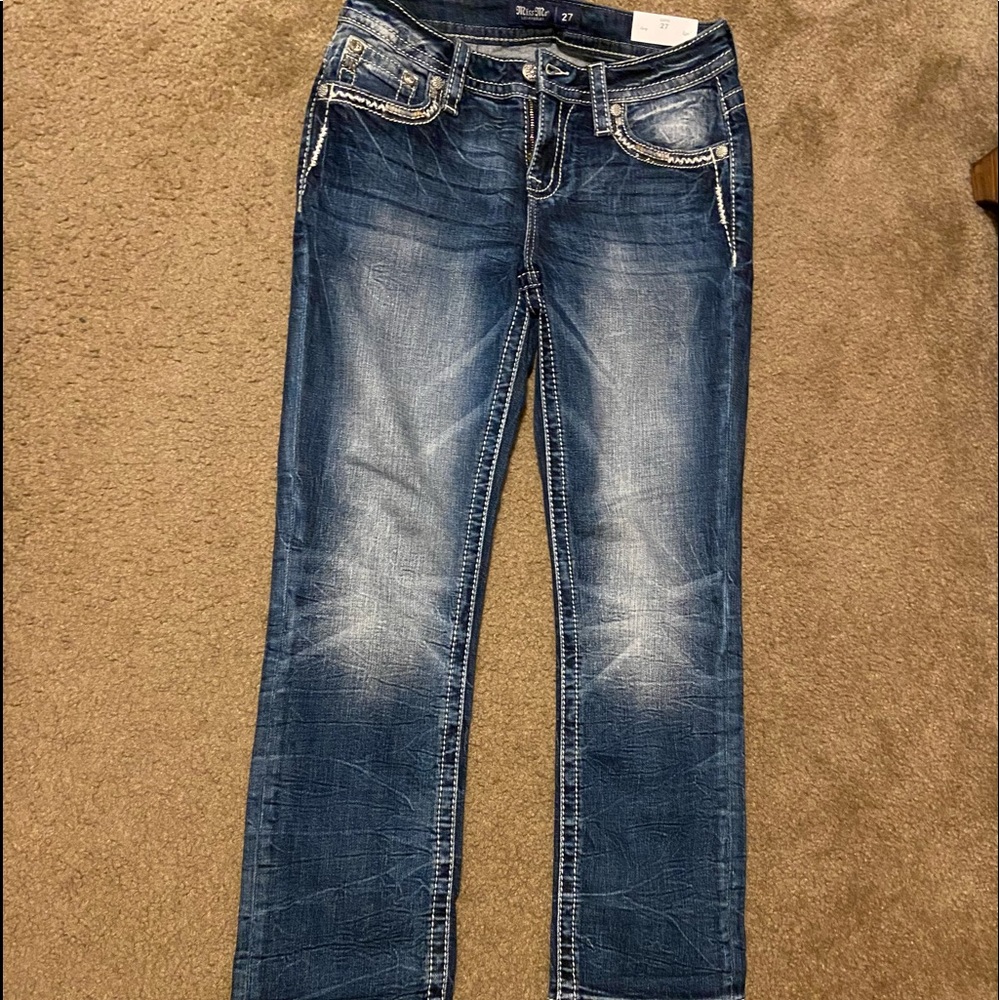 Mid-Rise Capri Miss Me pants brand new